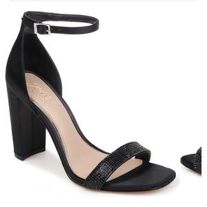 BADGLEY MISCHKA KESHIA III WOMENS RHINESTONE PUMPS DRESS SANDALS- like new